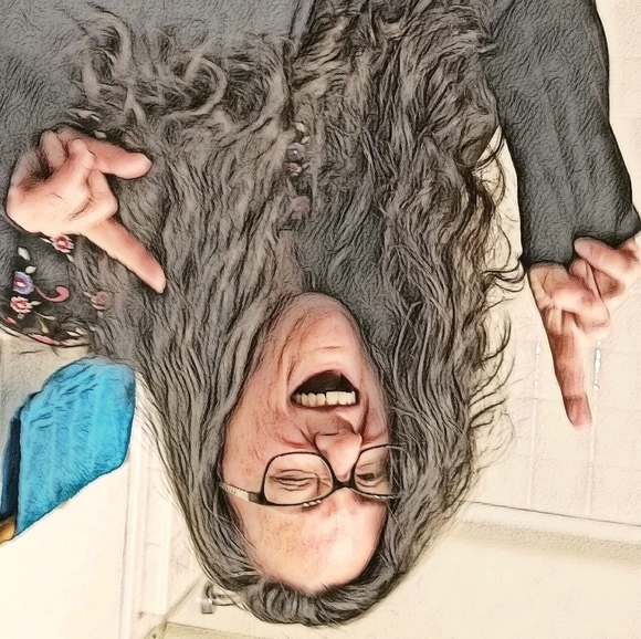 Meet your Posher, Kristin - Picture 1 of 2